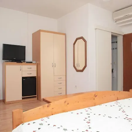 The Outlook - Bedrooms